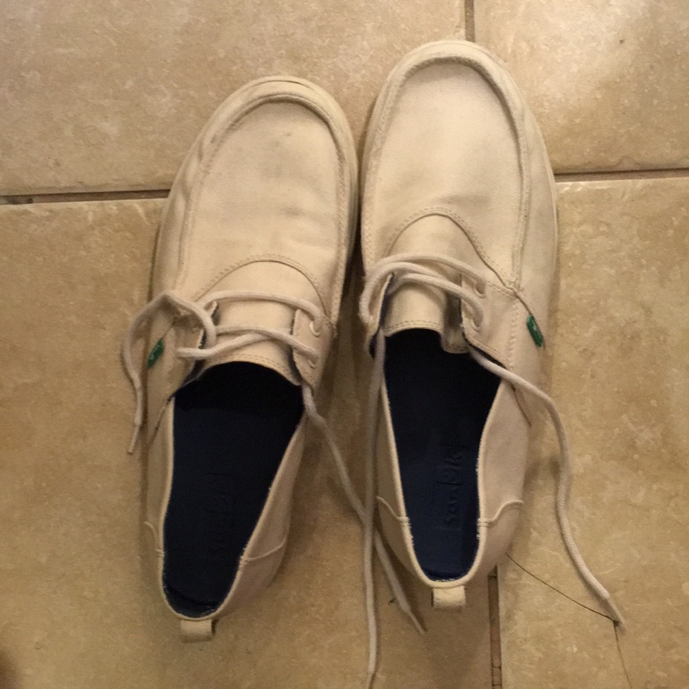 Like new Sanuk men’s shoes